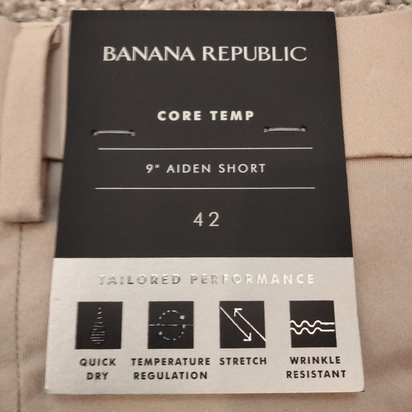 NWT Sz 42 BR Men's 9" Aiden Core Temp Khaki Shorts - Picture 7 of 11